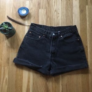 High waisted Levi’s denim shorts black ❗️SOLD❗️